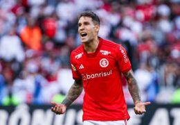 Hugo Mallo em ação pelo Internacional