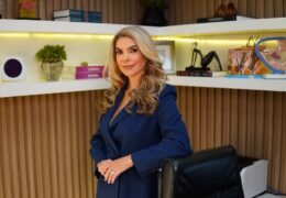 Mirelle Ossipi Ruivo, médica e empresária, fundadora da Mulherez, rede de franquias especializada em saúde e cuidados femininos