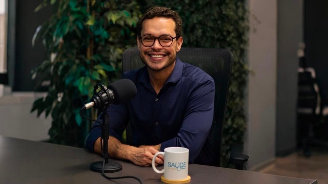 Dr. Gabriel presente no podcast.