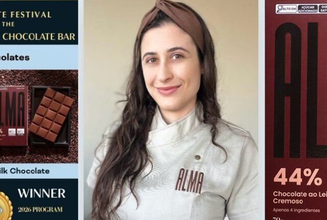 Francine Corrado, engenheira de alimentos e proprietária da ALMA Chocolates, celebra a medalha de prata na categoria chocolate ao leite do Chocolate Alliance Awards.