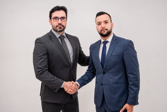 Alexandre e Italo, sócios do Bronzatti & Pienis Advogados.