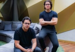 Cofundadores Rafael Fonseca (à direita) e Pedro Vinicius (à esquerda).